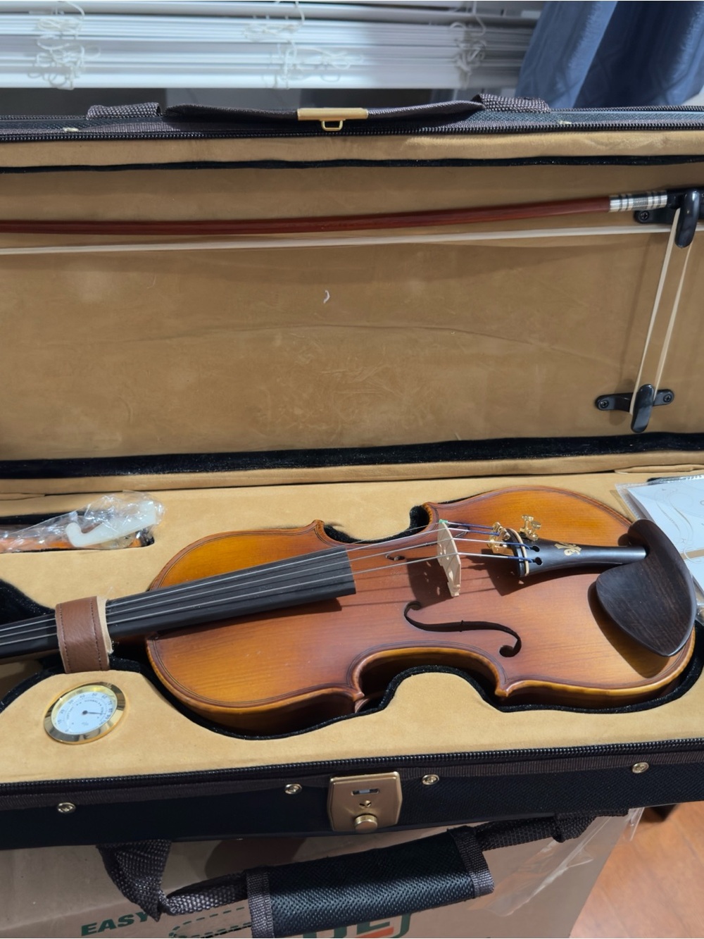 Student Violin in Warm Sunburst Finish